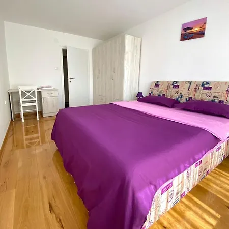 Apartment 03